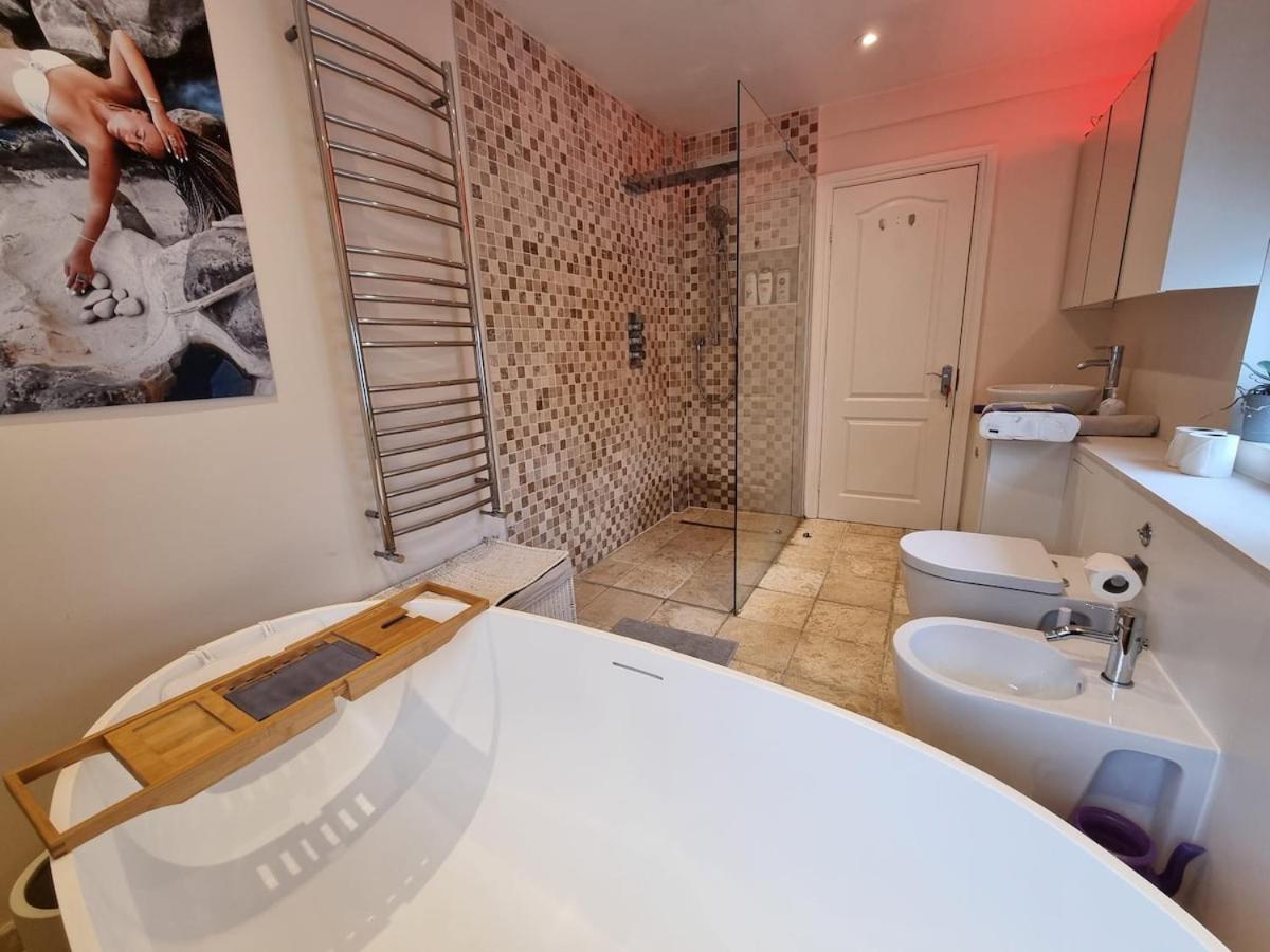 Charming In Shepherds Bush Ferienhaus *